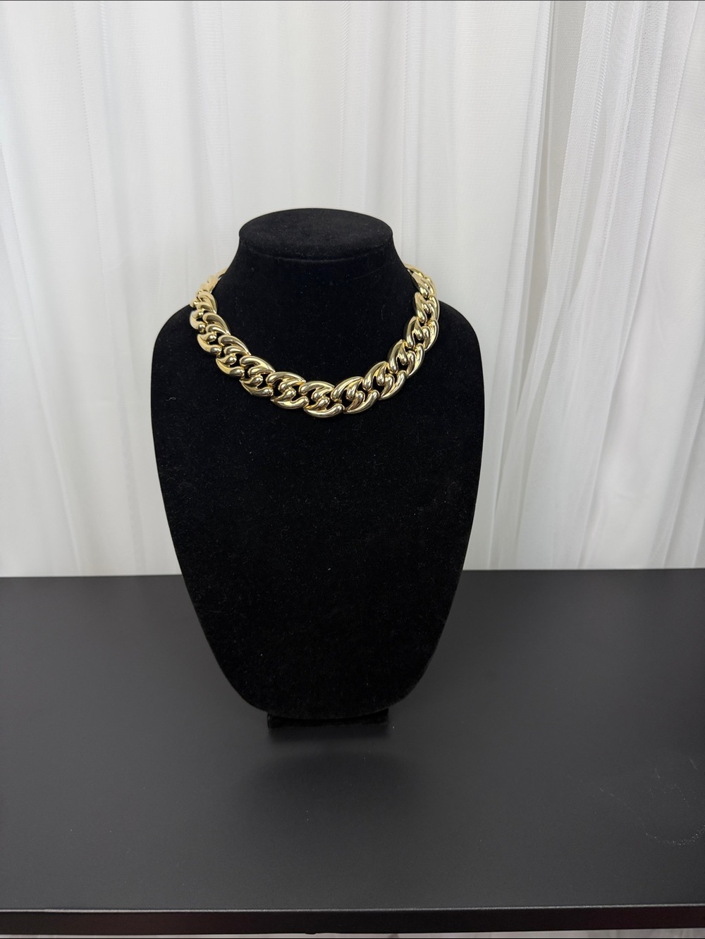 Gold Chunky Curb Chain Necklace - Women Jewelry
